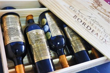 午夜小电影男人在线APP午夜性色福利在线酒莊賺不賺錢呢