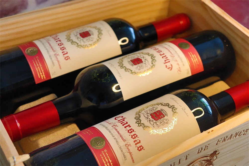 目前開個紅酒午夜小电影男人在线APP店利潤有多大